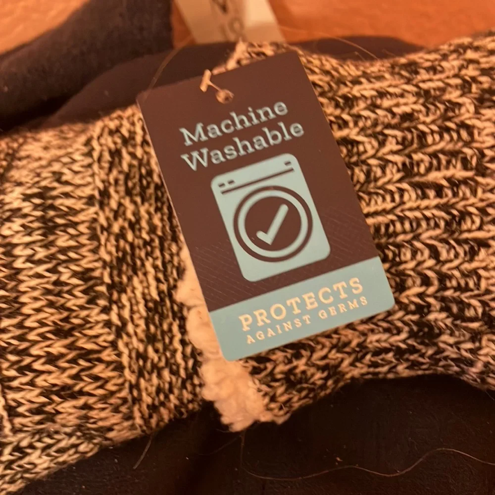 FINAL MARKDOWN Ladies lined gloves nwt